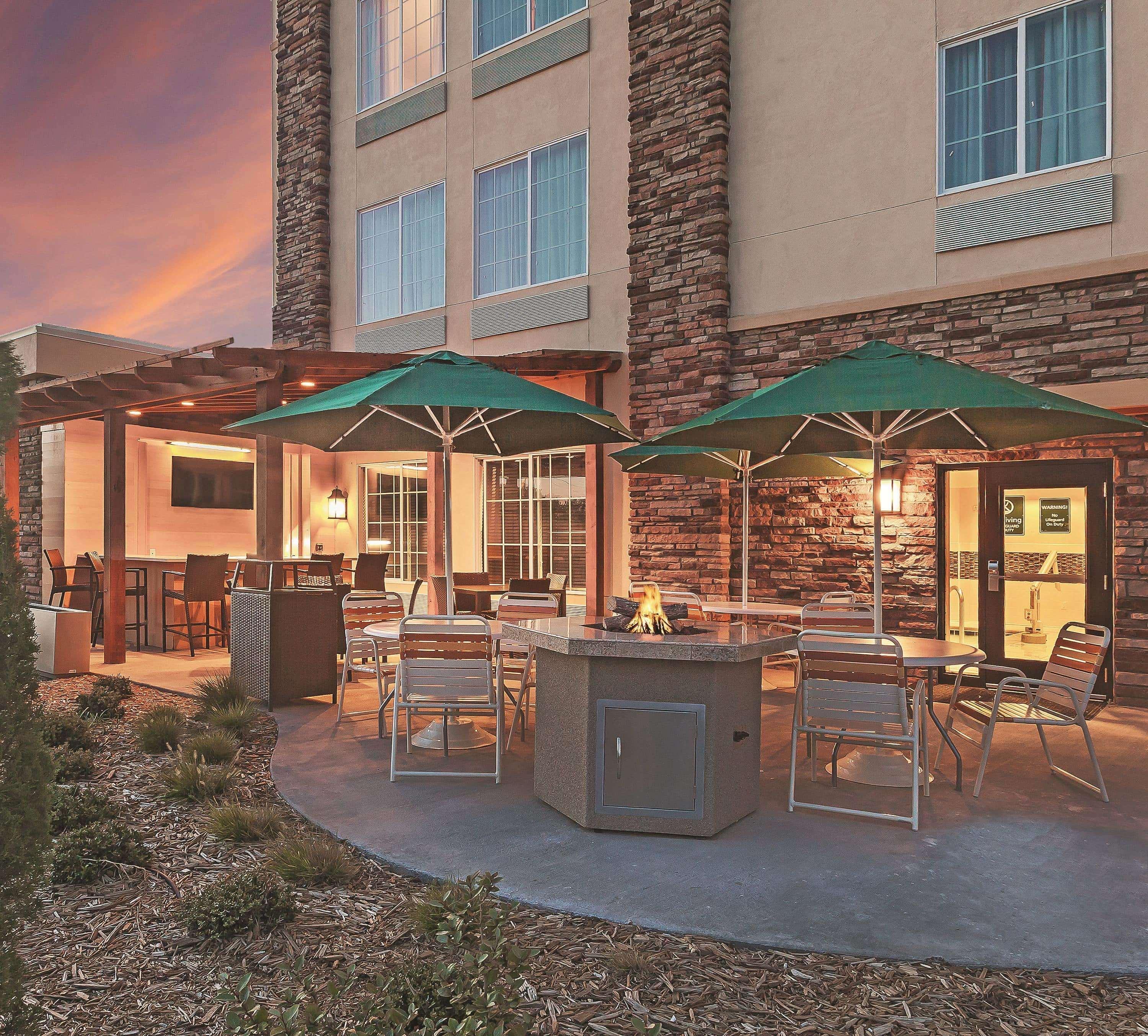 La Quinta By Wyndham Pecos Hotell Exteriör bild